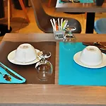 Brit Confort Azur Cholet Nord Отель