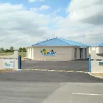 Brit Confort Azur Cholet Nord Отель 3*