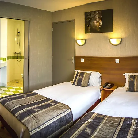 Отель Brit Confort Azur Cholet Nord Saint-Andre-de-la-Marche