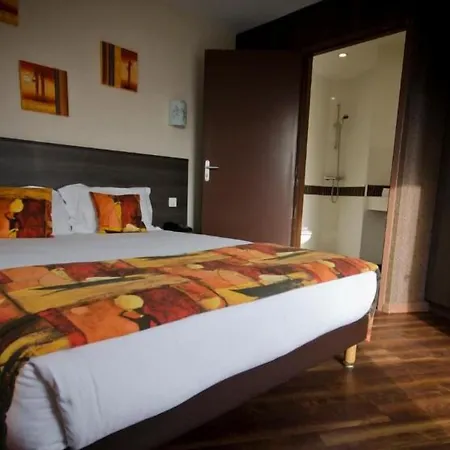 Brit Confort Azur Cholet Nord 3*