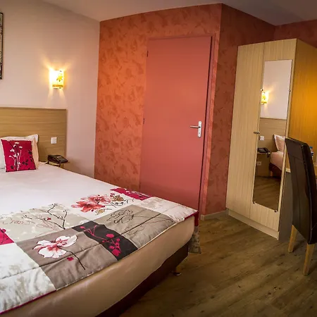 Brit Confort Azur Cholet Nord 3*