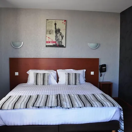 Hotel Brit Confort Azur Cholet Nord Saint-André-de-la-Marche