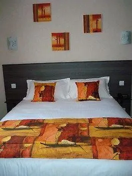 Hotell Brit Confort Azur Cholet Nord 3*