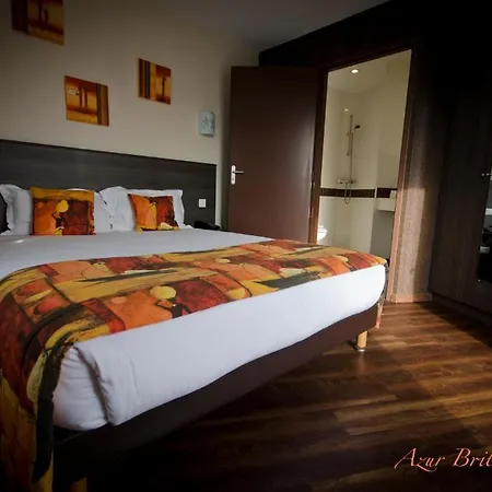 Brit Confort Azur Cholet Nord Hotell 3*