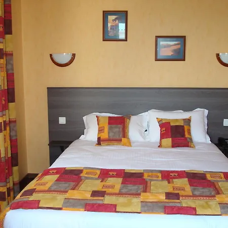 Brit Confort Azur Cholet Nord 3*