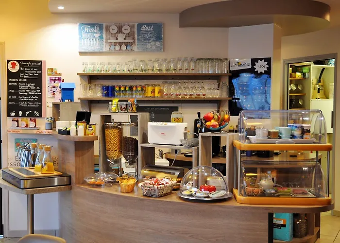 Hotel Brit Confort Azur Cholet Nord