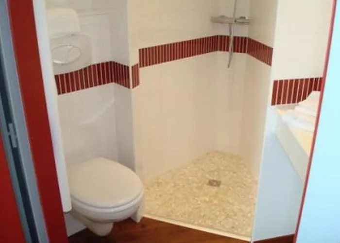 Brit Confort Azur Cholet Nord 3*