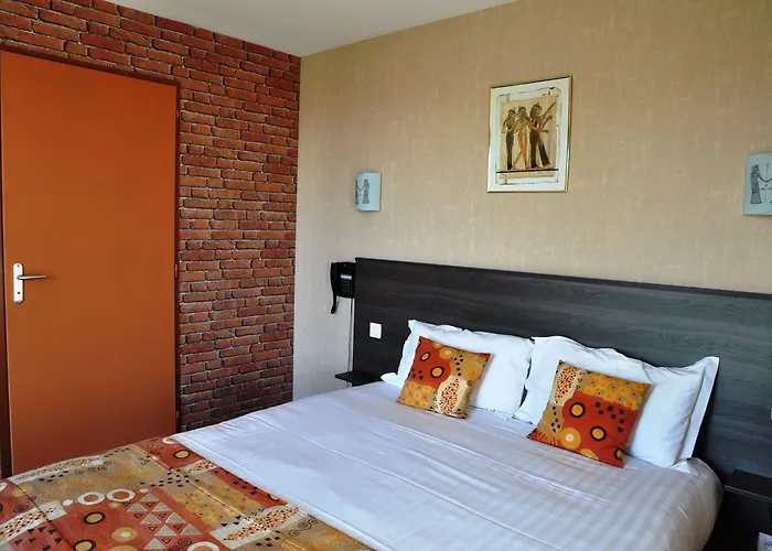 Brit Confort Azur Cholet Nord מלון Saint-André-de-la-Marche