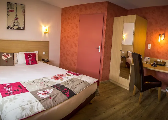 Brit Confort Azur Cholet Nord 3*