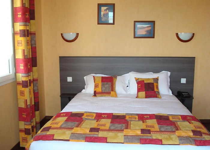 Brit Confort Azur Cholet Nord 3*